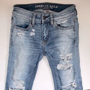 AMERICAN EAGLE Crop Ankle Ripped Jeans / Super Stretch Jeggings